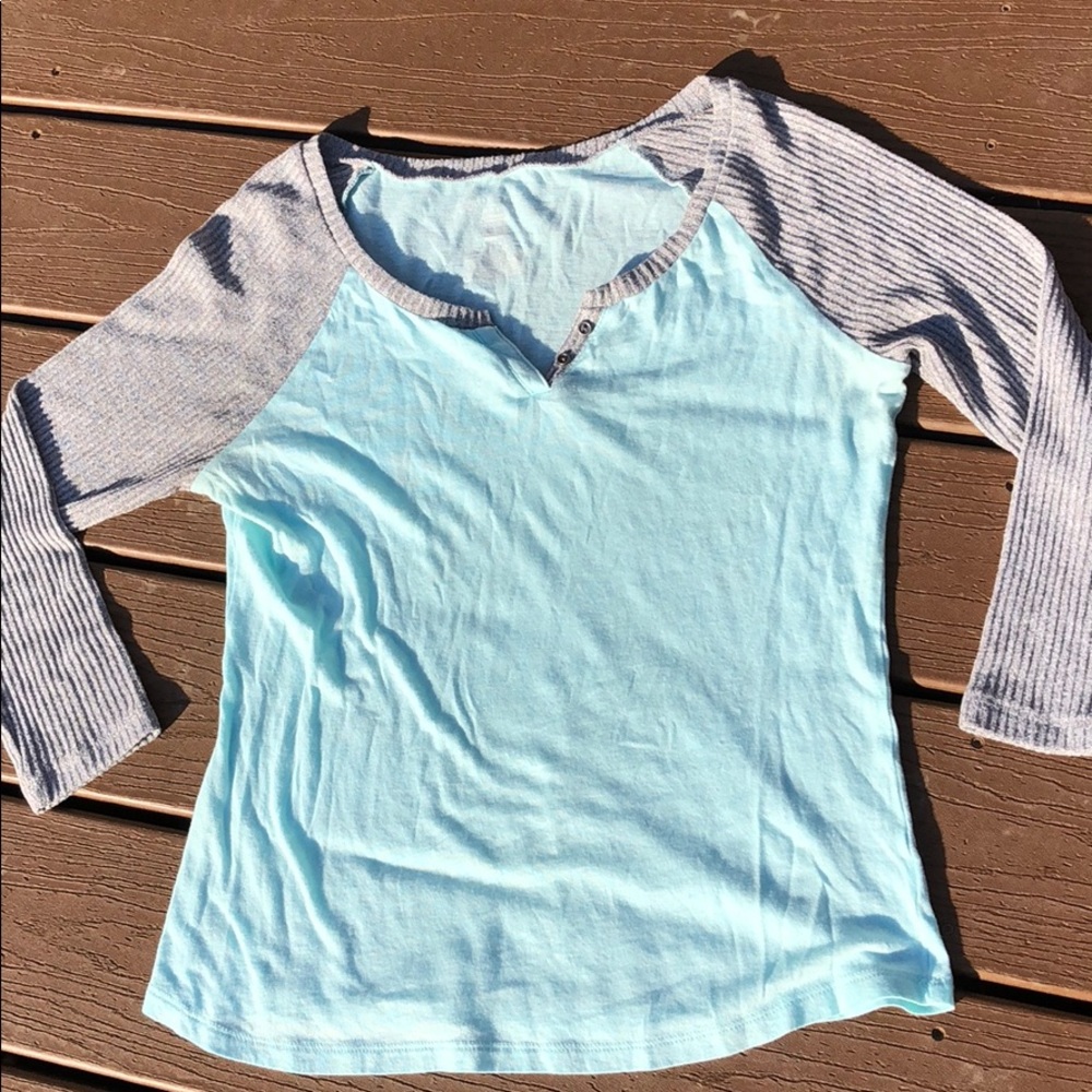 No boundaries 3/4 sleeve shirt